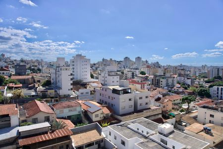 Apartamento para alugar com 200m², 4 quartos e 2 vagas Apartamento para alugar com 200m², 4 quartos e 2 vagasSala de Estar - Janela Vista
