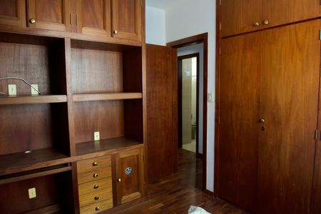 Apartamento para alugar com 200m², 4 quartos e 2 vagas Apartamento para alugar com 200m², 4 quartos e 2 vagasQuarto 3