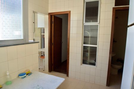 Apartamento para alugar com 200m², 4 quartos e 2 vagas Apartamento para alugar com 200m², 4 quartos e 2 vagasÁrea de Serviço