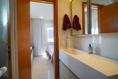 Apartamento à venda com 105m², 3 quartos e 3 vagasBanheiro suíte 