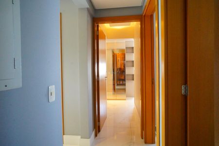 Apartamento à venda com 105m², 3 quartos e 3 vagasCorredor 