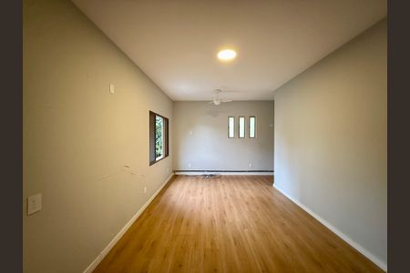 Casa à venda com 250m², 4 quartos e 5 vagasSuíte 1