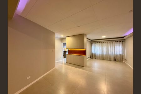 Casa à venda com 250m², 4 quartos e 5 vagasSala