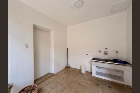 Casa à venda com 250m², 4 quartos e 5 vagasÁrea de Serviço