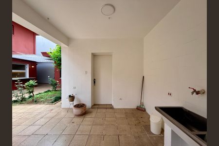 Casa à venda com 250m², 4 quartos e 5 vagasÁrea de Serviço