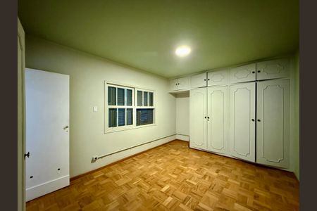 Casa à venda com 250m², 4 quartos e 5 vagasSuíte 3