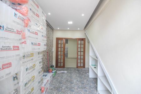 Casa para alugar com 93m², 2 quartos e sem vaga Casa para alugar com 93m², 2 quartos e sem vagaGaragem
