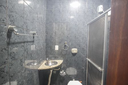 Casa para alugar com 93m², 2 quartos e sem vaga Casa para alugar com 93m², 2 quartos e sem vagaBanheiro da Suíte