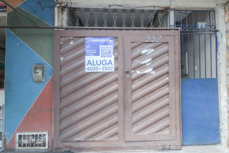 Casa para alugar com 93m², 2 quartos e sem vaga Casa para alugar com 93m², 2 quartos e sem vagaFachada