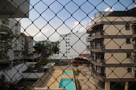 Apartamento à venda com 85m², 2 quartos e 1 vagaQuarto 2 - Vista