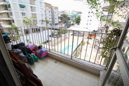 Apartamento à venda com 85m², 2 quartos e 1 vagaVaranda