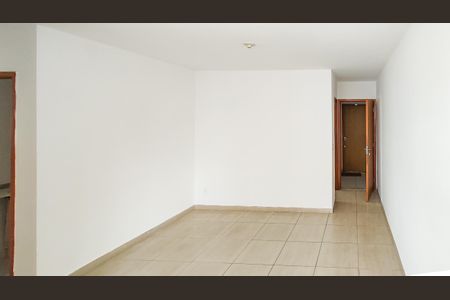 Apartamento à venda com 3 quartos, 69m² em Planalto, Belo Horizonte