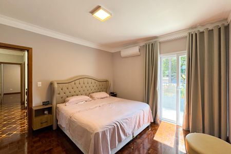 Casa à venda com 290m², 4 quartos e 7 vagas Casa à venda com 290m², 4 quartos e 7 vagasSuíte 2