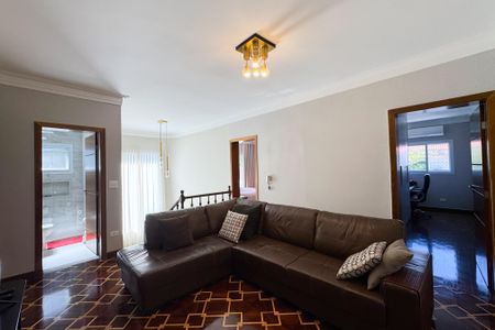 Casa à venda com 290m², 4 quartos e 7 vagas Casa à venda com 290m², 4 quartos e 7 vagasSala de TV