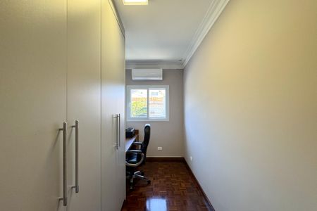 Casa à venda com 290m², 4 quartos e 7 vagas Casa à venda com 290m², 4 quartos e 7 vagasQuarto 1