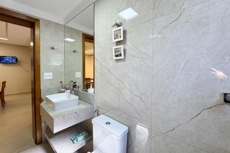 Casa à venda com 290m², 4 quartos e 7 vagas Casa à venda com 290m², 4 quartos e 7 vagasLavabo 1