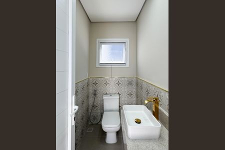 Casa à venda com 290m², 4 quartos e 7 vagas Casa à venda com 290m², 4 quartos e 7 vagasLavabo 2