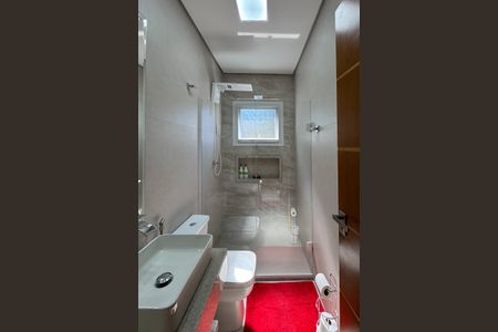 Casa à venda com 290m², 4 quartos e 7 vagas Casa à venda com 290m², 4 quartos e 7 vagasBanheiro Social