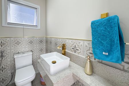 Casa à venda com 290m², 4 quartos e 7 vagas Casa à venda com 290m², 4 quartos e 7 vagasLavabo 2