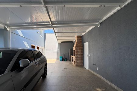 Casa à venda com 290m², 4 quartos e 7 vagas Casa à venda com 290m², 4 quartos e 7 vagasÁrea - Churrasqueira