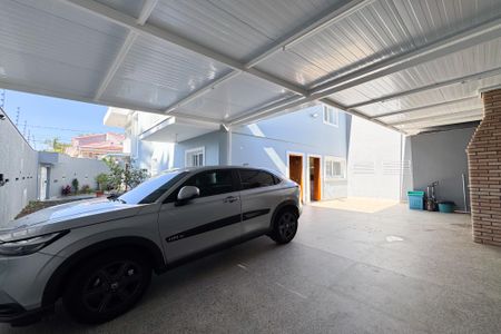 Casa à venda com 290m², 4 quartos e 7 vagas Casa à venda com 290m², 4 quartos e 7 vagasÁrea - Churrasqueira