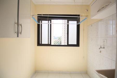 Apartamento à venda com 84m², 3 quartos e 1 vagaÁrea de Serviço