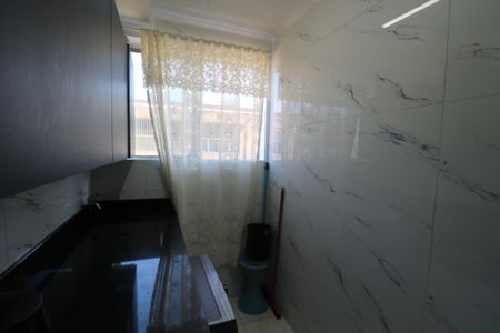 Apartamento à venda com 60m², 2 quartos e 1 vagaÁrea de Serviço