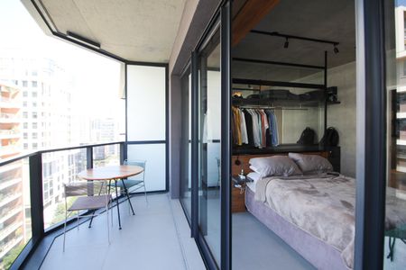 Varanda de kitnet/studio à venda com 1 quarto, 41m² em Vila Olímpia, São Paulo