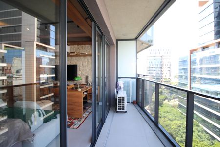 Varanda de kitnet/studio à venda com 1 quarto, 41m² em Vila Olímpia, São Paulo