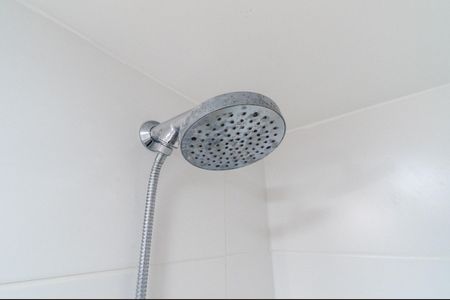 Banheiro de kitnet/studio para alugar com 1 quarto, 27m² em Vila da Saúde, São Paulo