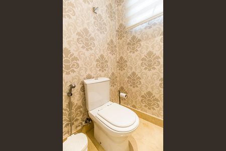 Casa de condomínio à venda com 341m², 2 quartos e 4 vagas Casa de condomínio à venda com 341m², 2 quartos e 4 vagasLavabo