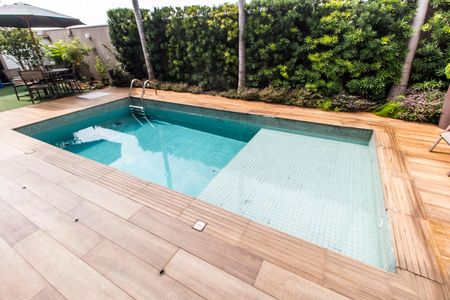 Casa de condomínio à venda com 341m², 2 quartos e 4 vagas Casa de condomínio à venda com 341m², 2 quartos e 4 vagasPiscina