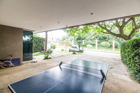 Casa de condomínio à venda com 341m², 2 quartos e 4 vagas Casa de condomínio à venda com 341m², 2 quartos e 4 vagasGaragem