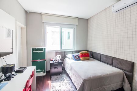 Casa de condomínio à venda com 341m², 2 quartos e 4 vagas Casa de condomínio à venda com 341m², 2 quartos e 4 vagasSuíte 4
