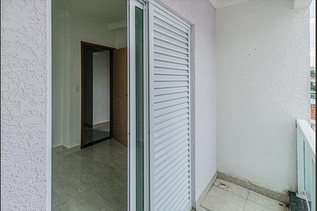 Casa de condomínio para alugar com 130m², 3 quartos e 2 vagassacada no quarto 2_4