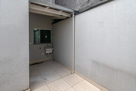 Casa de condomínio para alugar com 130m², 3 quartos e 2 vagasquintal e área de serviço_2
