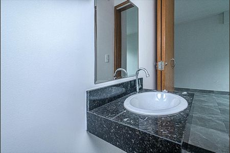 lavabo_3 de casa de condomínio para alugar com 3 quartos, 130m² em Vila Água Funda, São Paulo