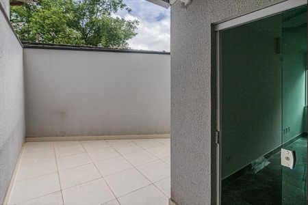 Casa de condomínio para alugar com 130m², 3 quartos e 2 vagasquintal e área de serviço_3