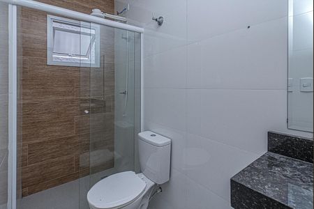 Casa de condomínio para alugar com 130m², 3 quartos e 2 vagasbanheiro social_1
