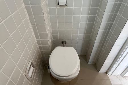 Apartamento para alugar com 86m², 2 quartos e 1 vaga Apartamento para alugar com 86m², 2 quartos e 1 vagaBanheiro de serviço