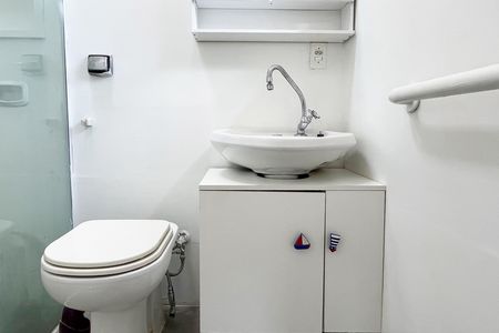 Apartamento para alugar com 86m², 2 quartos e 1 vaga Apartamento para alugar com 86m², 2 quartos e 1 vagaBanheiro da Suíte 1