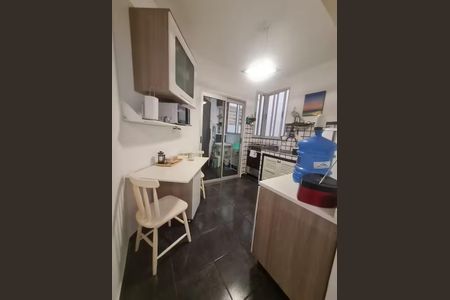 Cozinha de apartamento para alugar com 1 quarto, 50m² em Vila Mariana, São Paulo