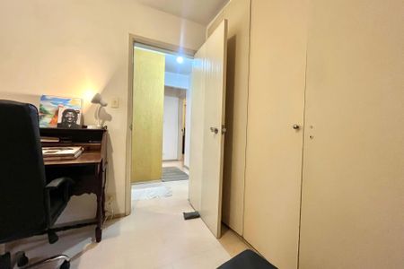 Apartamento à venda com 110m², 3 quartos e 2 vagasQuarto 3
