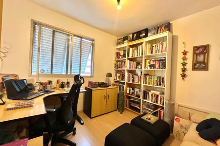 Apartamento à venda com 110m², 3 quartos e 2 vagasQuarto 2