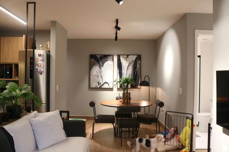 Sala de apartamento para alugar com 3 quartos, 69m² em Vila Anastácio, São Paulo