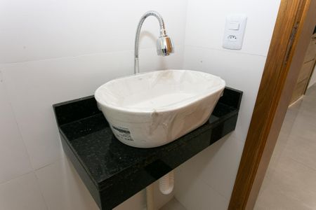 Apartamento para alugar com 55m², 2 quartos e sem vaga Apartamento para alugar com 55m², 2 quartos e sem vagaBanheiro