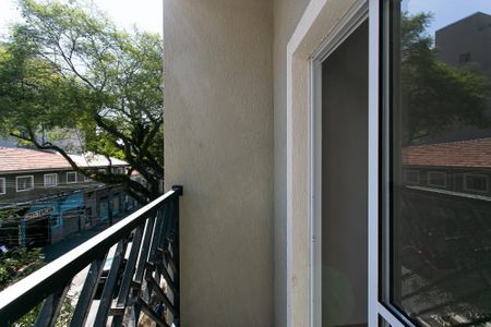 Apartamento para alugar com 50m², 3 quartos e sem vaga Apartamento para alugar com 50m², 3 quartos e sem vagaVaranda da Sala