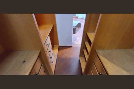 Apartamento à venda com 141m², 3 quartos e 2 vagasCloset
