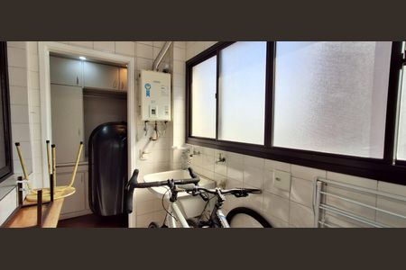 Apartamento à venda com 141m², 3 quartos e 2 vagasÁrea de Serviço 