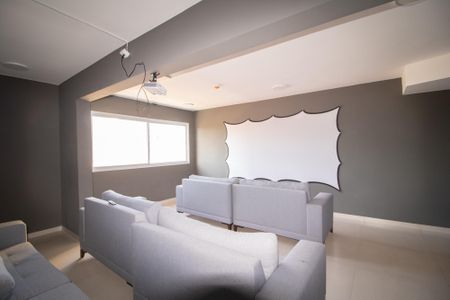 Apartamento para alugar com 24m², 2 quartos e sem vaga Apartamento para alugar com 24m², 2 quartos e sem vagaSala de TV